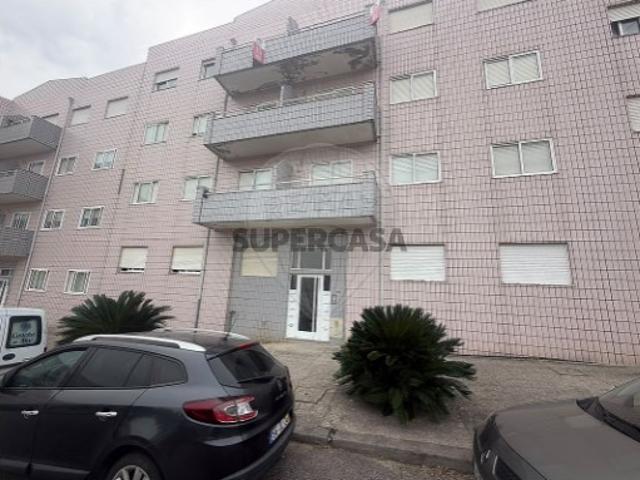 Apartamento T3 em Mozelos