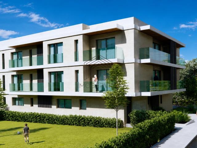 Apartamento T3 em Nogueira da Regedoura