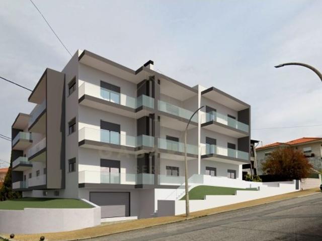 Apartamento T3 em Nogueira do Cravo