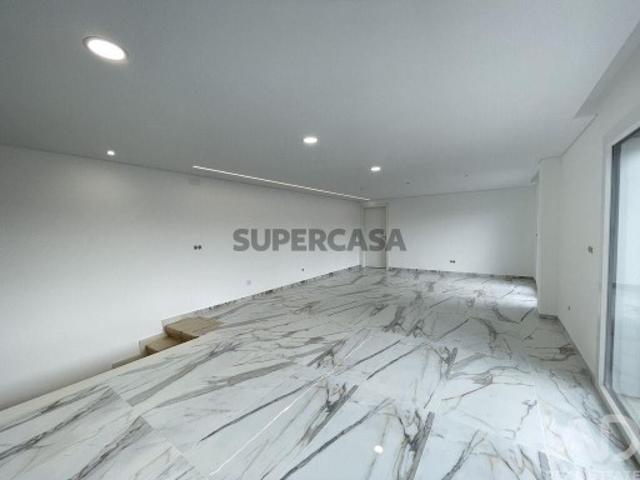 Apartamento T3 em Nossa Senhora de Fátima de 146,00 m²