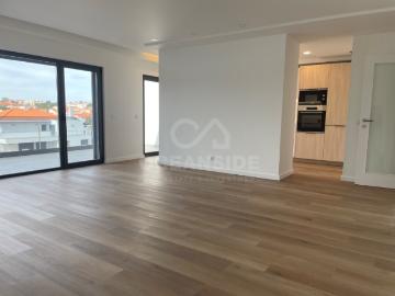 Apartamento T3 em novo Empreendimento em Amoreira