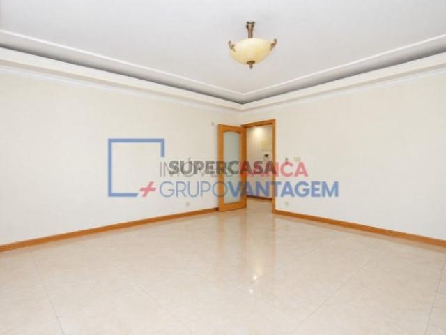Apartamento T3 em Odivelas