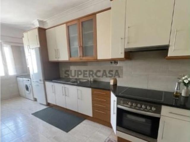Apartamento T3 em Odivelas