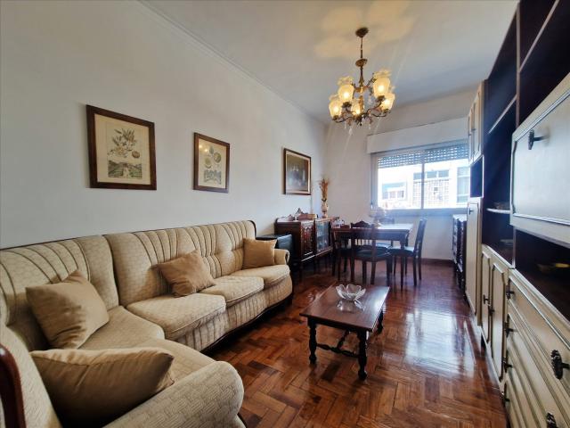 Apartamento T3 em Odivelas com arrecadação 82m² Odivelas