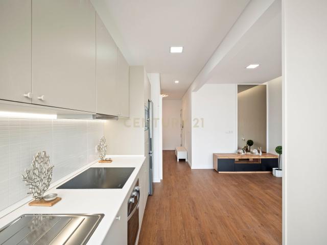 Apartamento T3 em Oeiras para arrendamento Novo e Pronto a Habitar