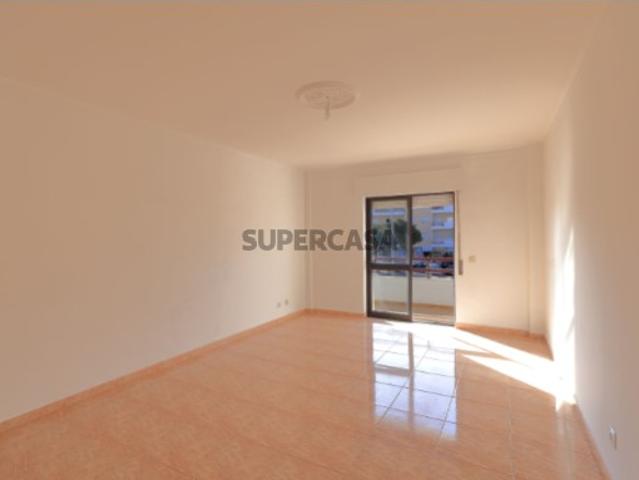 Apartamento T3 em Olhão