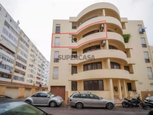 Apartamento T3 em Olhão