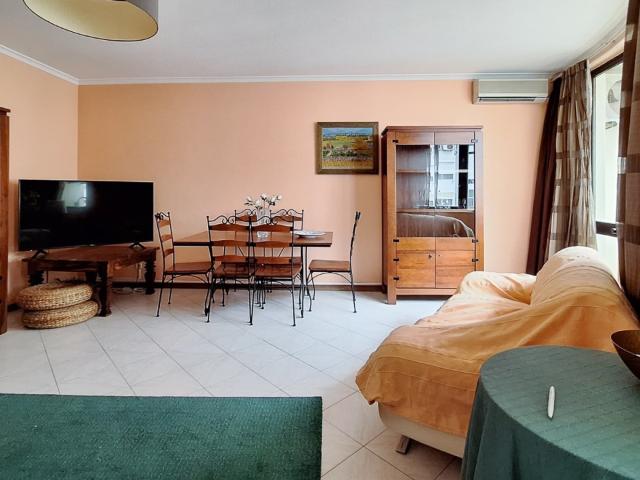 Apartamento T3 em Olhão zona central