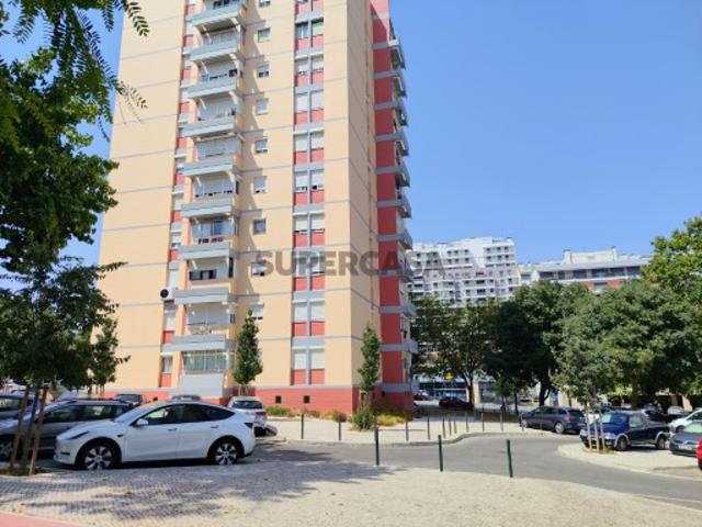 Apartamento T3 em Olivais Sul