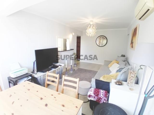 Apartamento T3 em Olivais