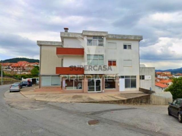 Apartamento T3 em Oliveira Santa Maria