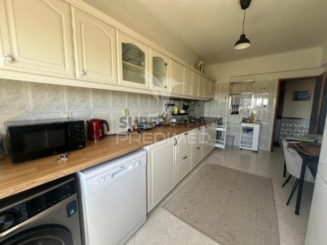 Apartamento T3 em Paio Pires
