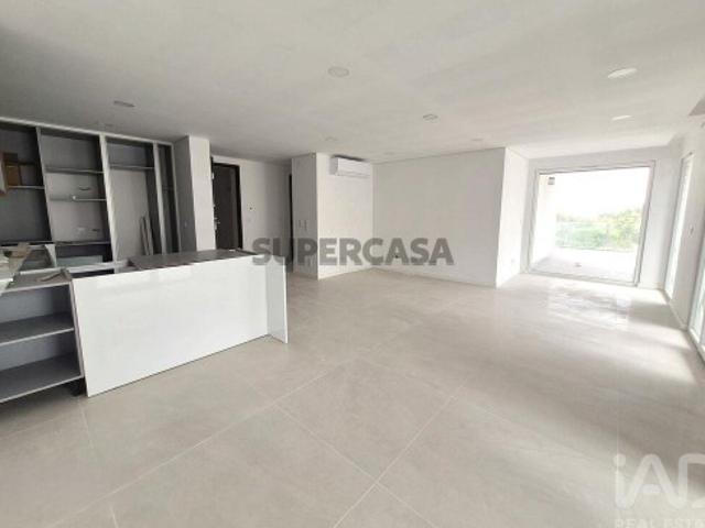 Apartamento T3 em Palmela de 202,00 m²