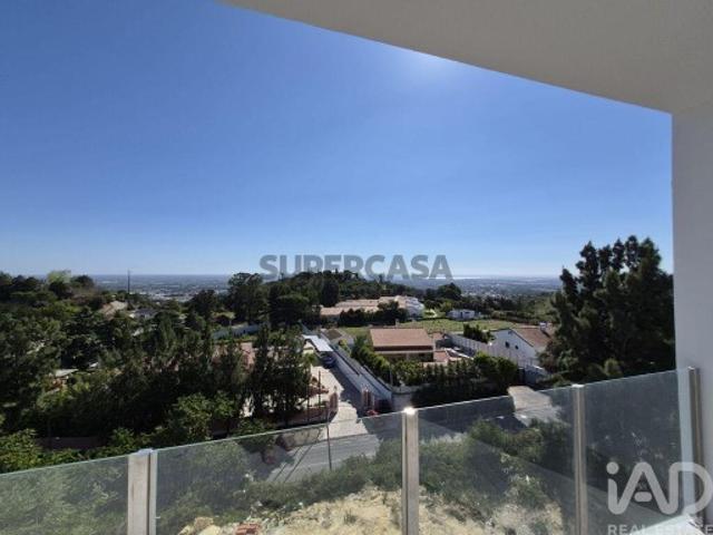 Apartamento T3 em Palmela de 304,00 m²
