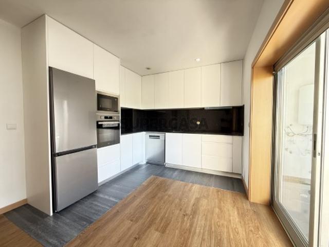 Apartamento T3 em Paredes