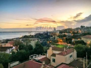 Apartamento T3 em Penha de França
