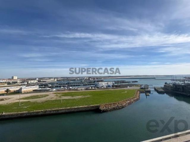 Apartamento T3 em Peniche