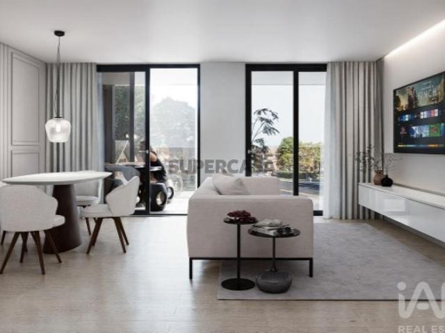 Apartamento T3 em Pedrouços de 111,00 m²