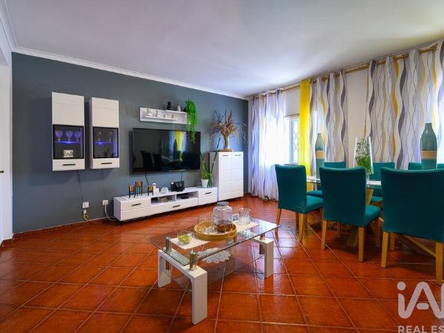 Apartamento T3 em Pinhal Novo de 103,96 m²