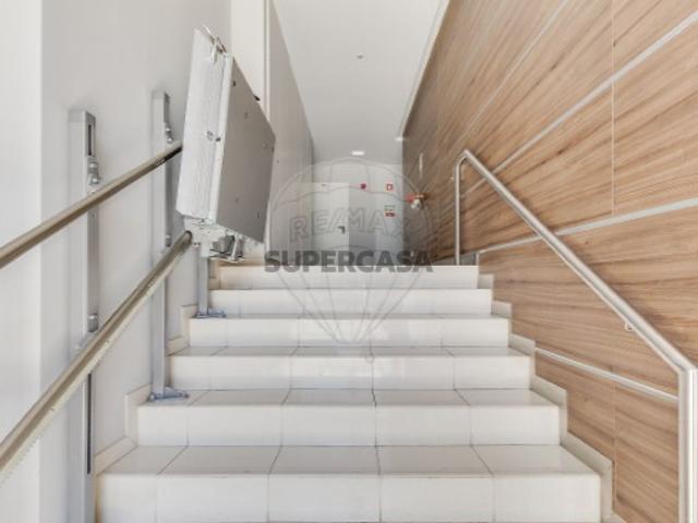 Apartamento T3 em Pontinha e Famões