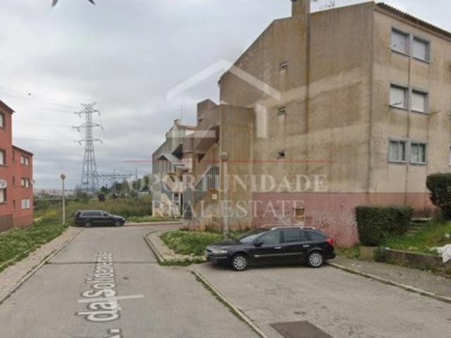 Apartamento T3 em Pontinha, Odivelas