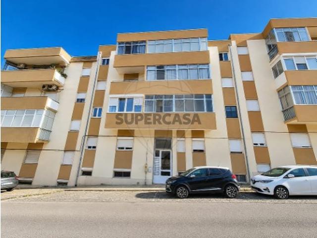 Apartamento T3 em Póvoa de Santa Iria e Forte da Casa