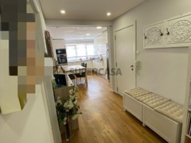 Apartamento T3 em Póvoa de Santo Adrião e Olival Basto