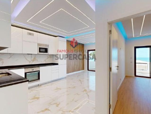 Apartamento T3 em Quarteira