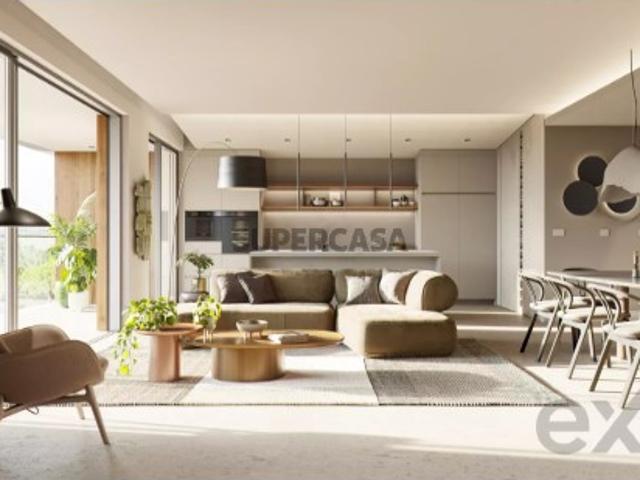 Apartamento T3 em Quarteira