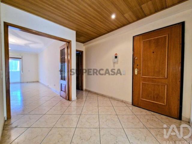 Apartamento T3 em Quelfes de 145 m²
