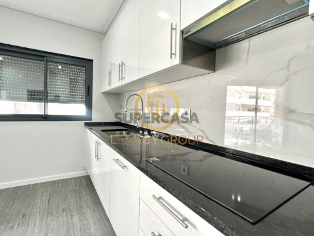 Apartamento T3 em Quelfes