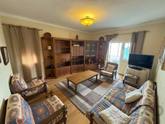 Apartamento T3 em Queluz
