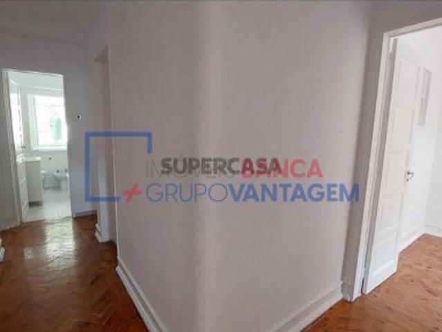 Apartamento T3 em Belas