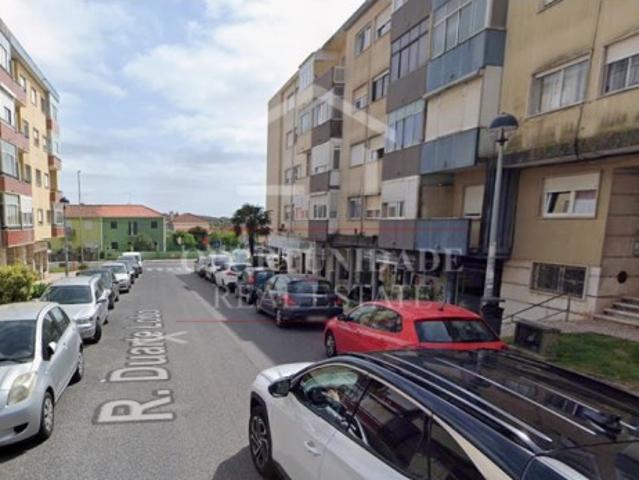 Apartamento T3 em Queluz, Sintra