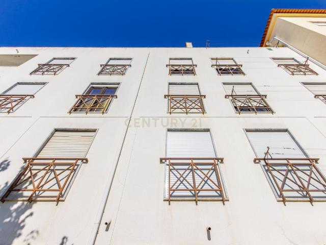 Apartamento T3 em Quinta do Conde, Sesimbra