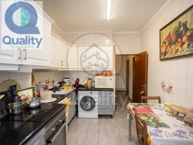 Apartamento T3 em Quinta da Lomba