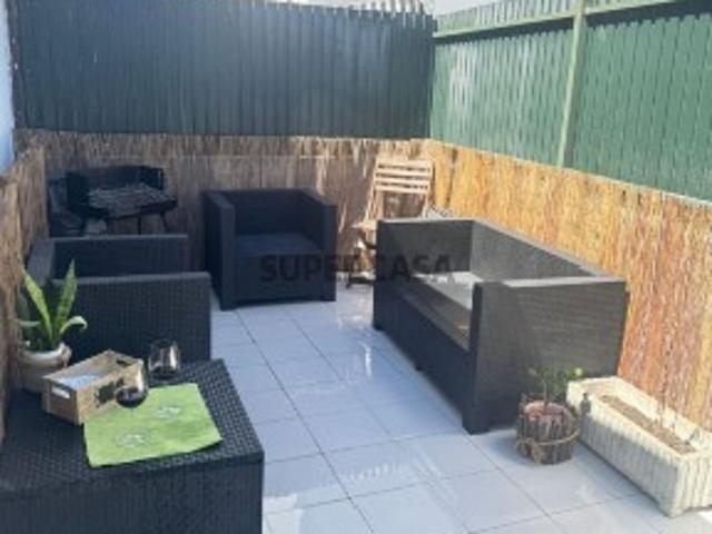Apartamento T3 em Ramada e Caneças