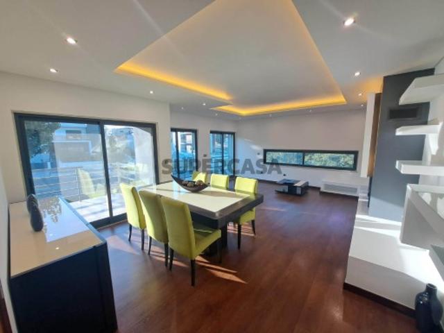 Apartamento T3 em Ramalhal