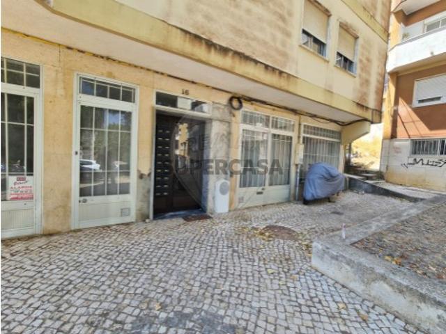Apartamento T3 em Rio de Mouro