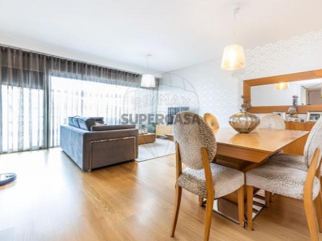 Apartamento T3 em São Domingos de Benfica