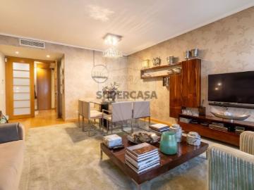 Casa à venda em Rua Pedro Monjardino - Cozinha equipada