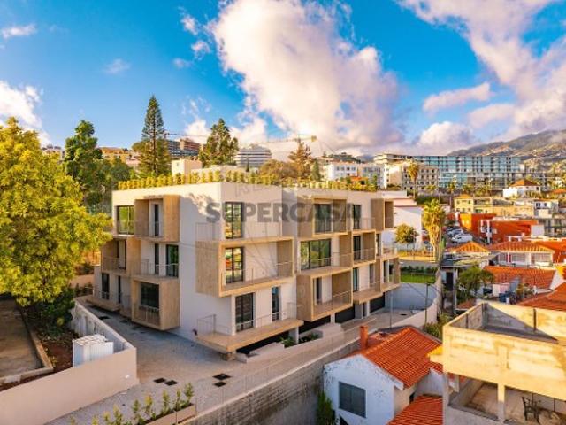 Apartamento T3 em São Martinho