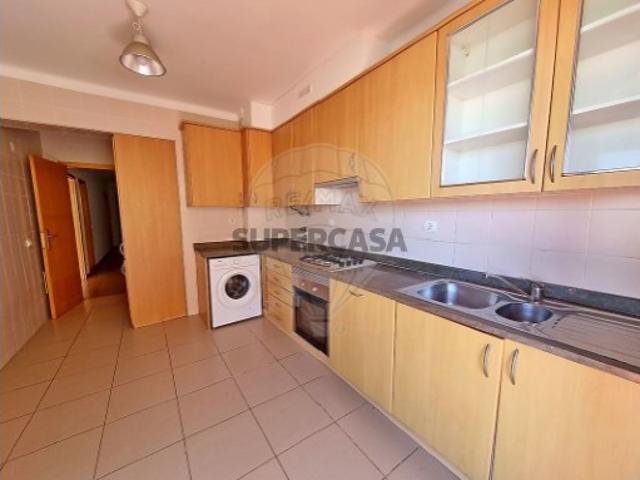 Apartamento T3 em São Sebastião