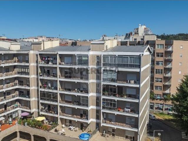 Apartamento T3 em São Víctor