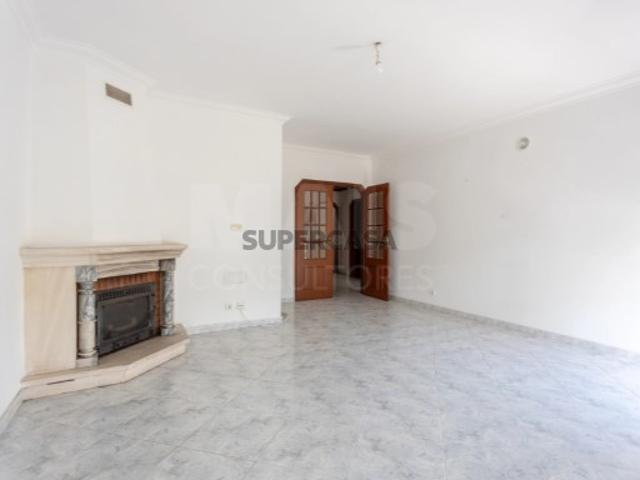Apartamento T3 em Samora Correia