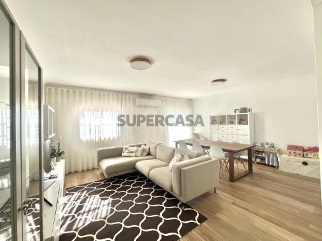 Apartamento T3 em Samora Correia