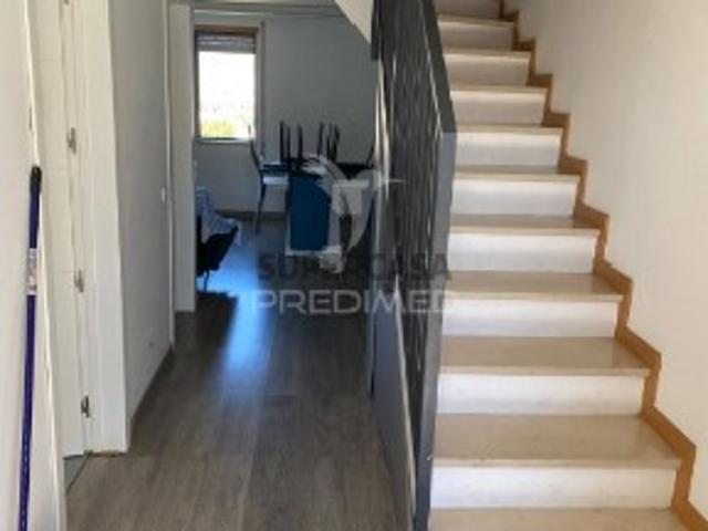 Apartamento T3 em Santa Clara e Castelo Viegas