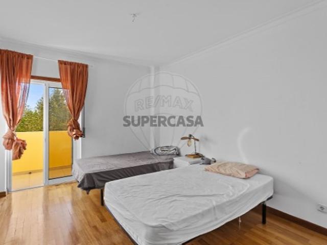 Apartamento T3 em Santa Iria de Azoia, São João da Talha e Bobadela