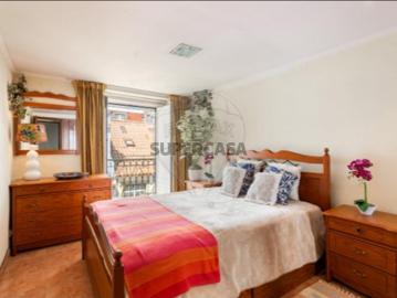 Apartamento T3 em Santa Maria Maior