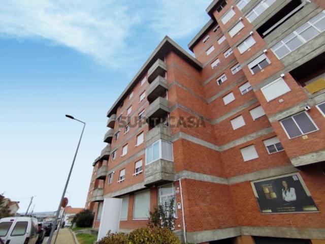 Apartamento T3 em Santa Maria Maior